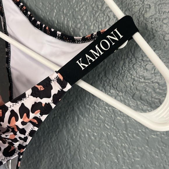 Kamoni leopard print bikini bottom size small - Picture 3 of 8